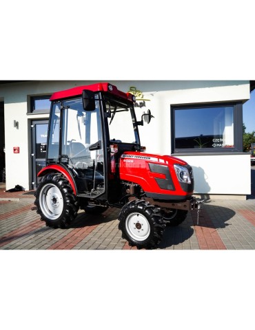 Massey Ferguson MF6028 4x4 - 28 KM / CAB