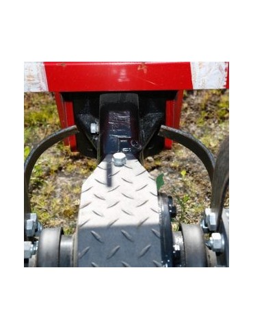 Wirax 1,6 m lengyel talajmaró – lánchajtású munkagép 2